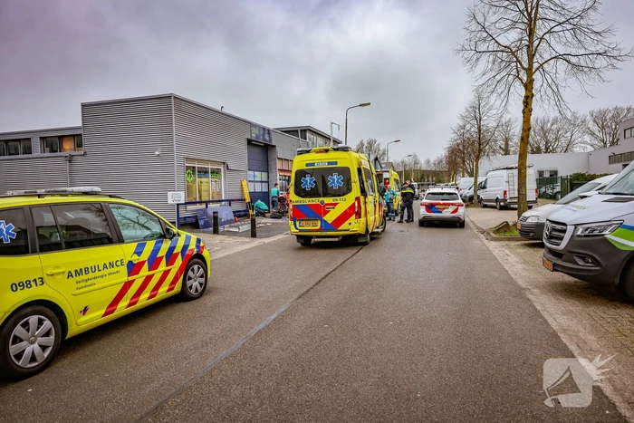 Traumahelikopter ingezet voor bedrijfsongeval