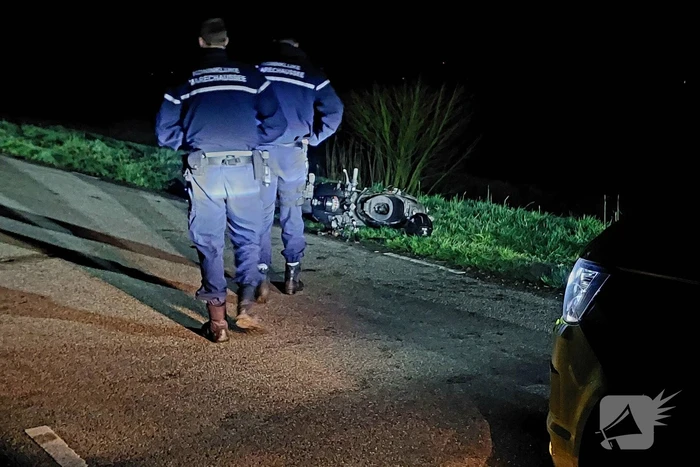 Scooterrijder gewond nadat hij ten val komt