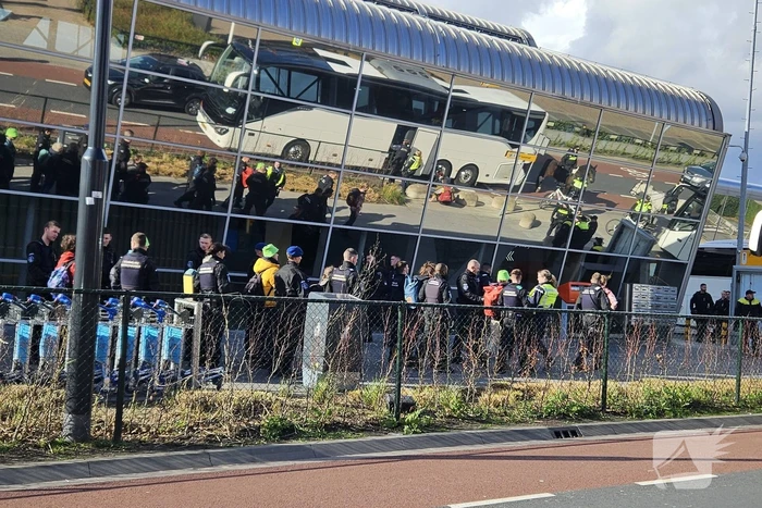 XR dringt eindhoven airport binnen