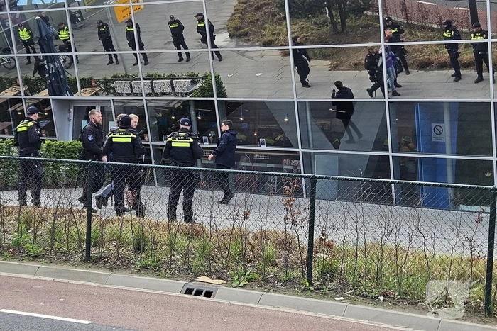 XR dringt eindhoven airport binnen