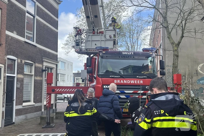 Brand op dak van woning