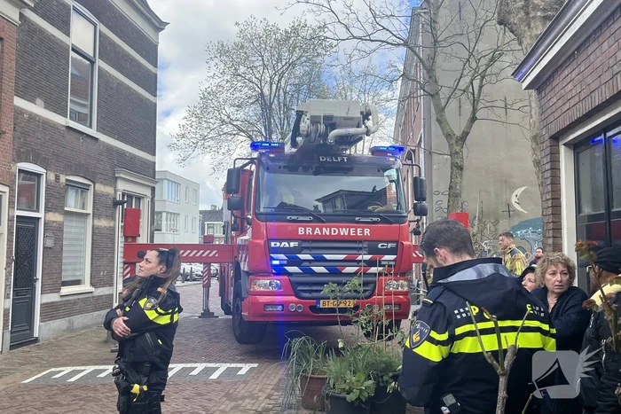 Brand op dak van woning
