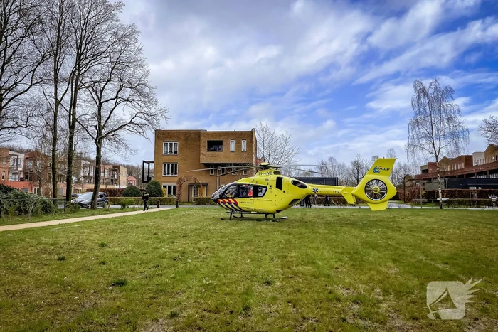 Traumahelikopter landt op terrein zorginstelling Sherpa