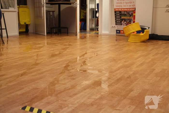 Welzijnskwartier en gezondheidsplein onder water door lekkende kraan