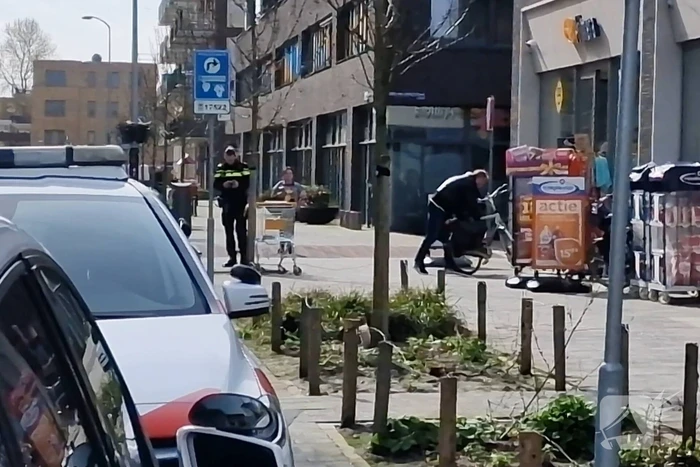 Minderjarige jongen op de vlucht na poging overval