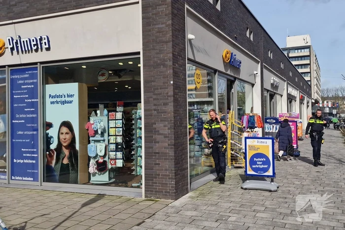 Minderjarige jongen op de vlucht na poging overval