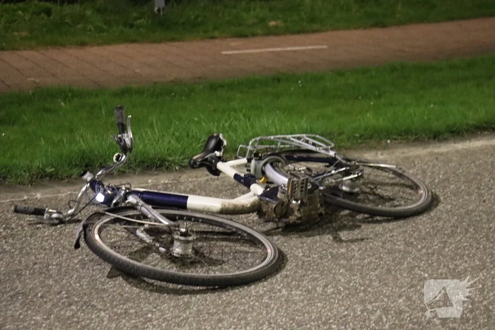 Fietser ernstig gewond bij aanrijding met personenauto