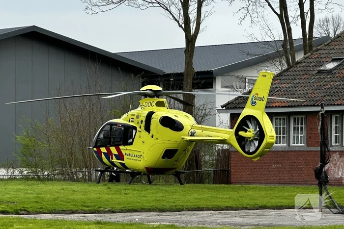 Traumateam assisteert bij medische noodsituatie