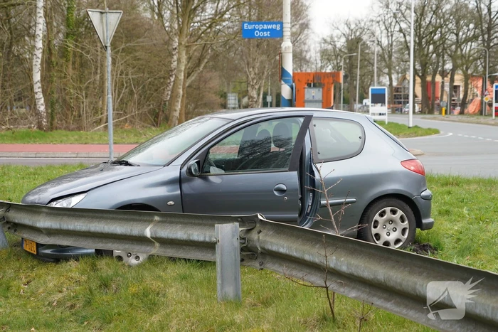 Schade bij ongeval tussen twee voertuigen