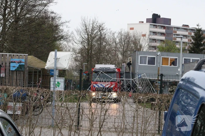 Brandweer aanwezig bij mogelijke brand AZC