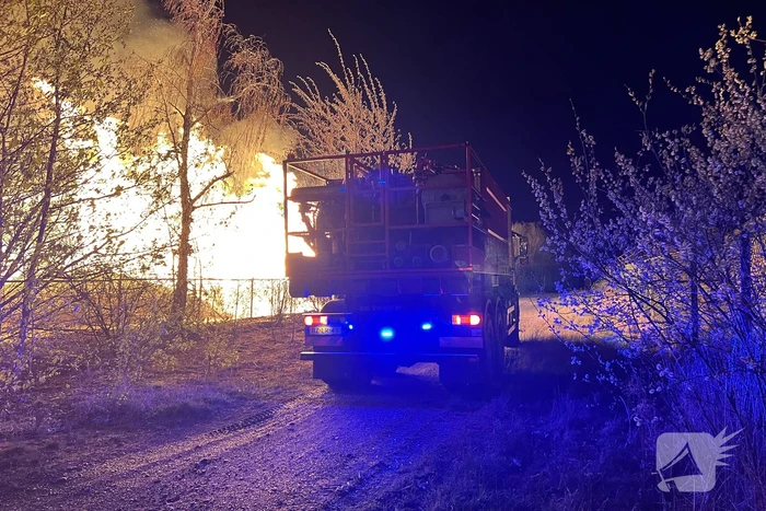 Enorme brand bij pallet opslag