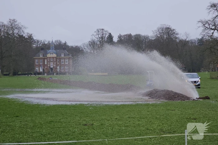 Waterleiding geraakt bij werkzaamheden