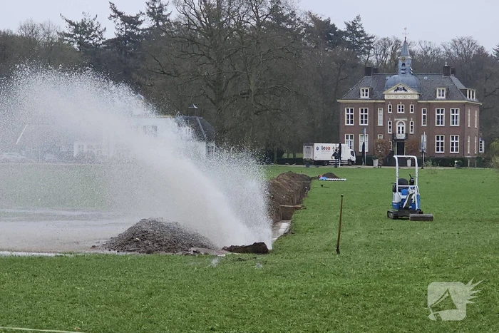 Waterleiding geraakt bij werkzaamheden