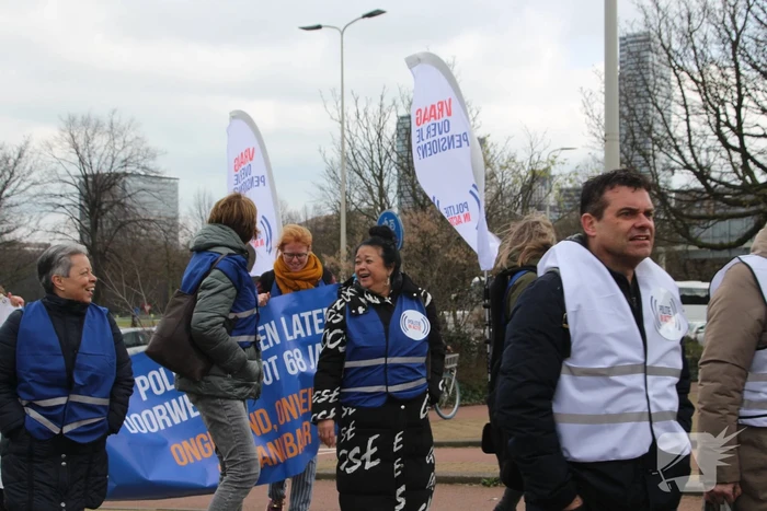 Politieagenten demonstreren tegen te hoge pensioenleeftijd