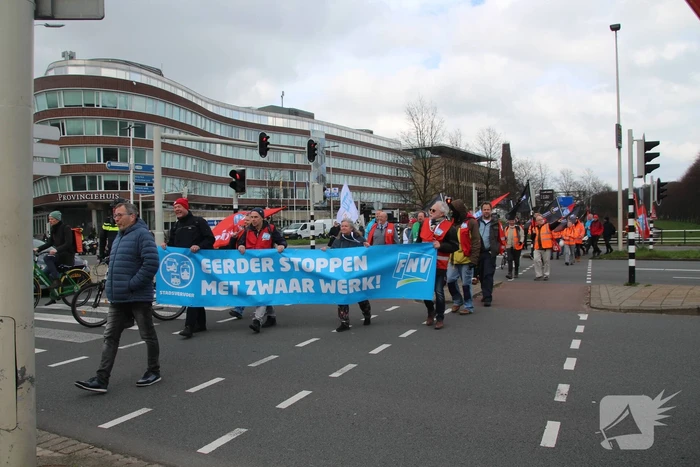 Politieagenten demonstreren tegen te hoge pensioenleeftijd