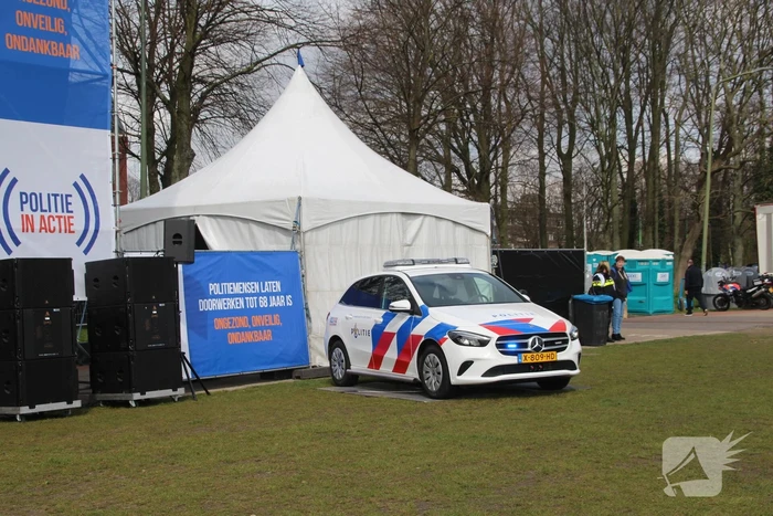 Politieagenten demonstreren tegen te hoge pensioenleeftijd