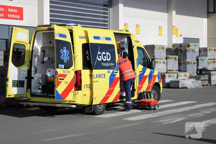 Persoon zwaargewond bij ongeval Bauhaus