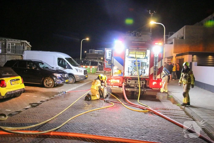 Bestelbus total-loss na brand