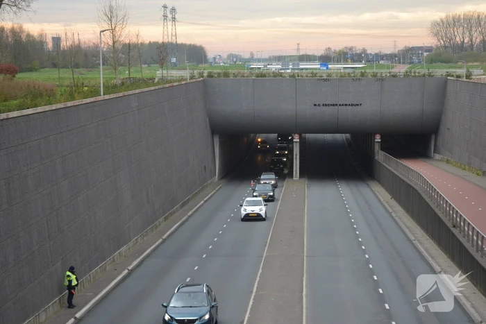 Rijstrook gestremd na aanrijding