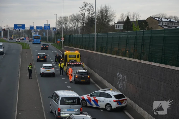 Rijstrook gestremd na aanrijding