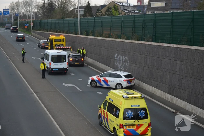 Rijstrook gestremd na aanrijding