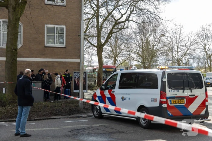 Politie houdt passagier met verdacht pakket aan in stadsbus
