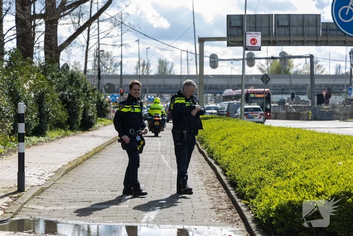 Politie houdt passagier met verdacht pakket aan in stadsbus