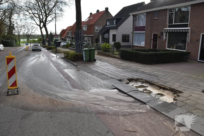 Wederom waterleidingbreuk, einde misère inzicht