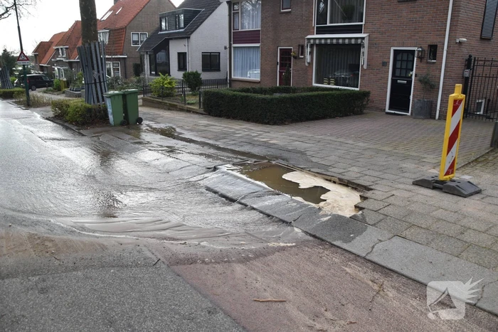 Wederom waterleidingbreuk, einde misère inzicht