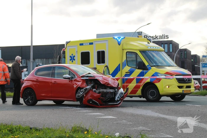 Flinke schade bij ongeval op kruising