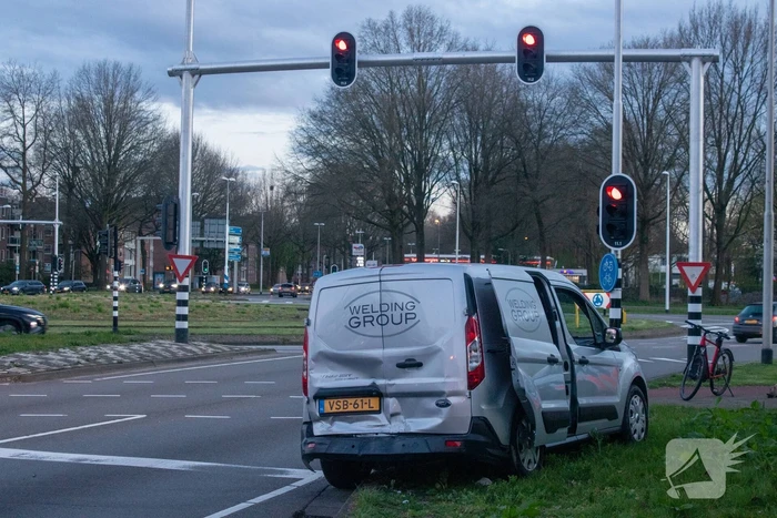 Vier voertuigen betrokken bij kettingbotsing