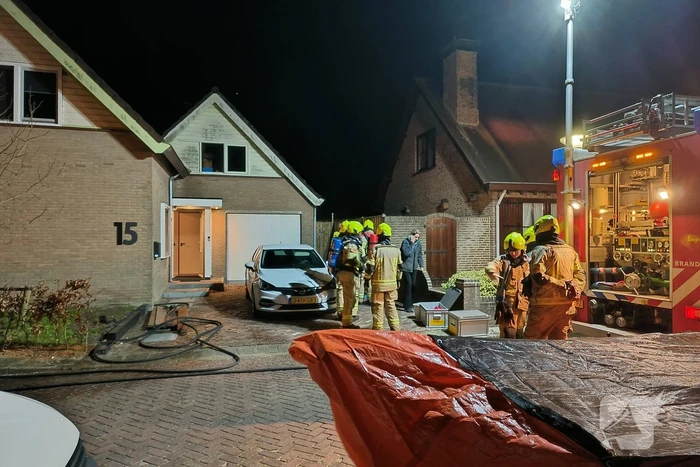 Schoorsteen geveegd na brand