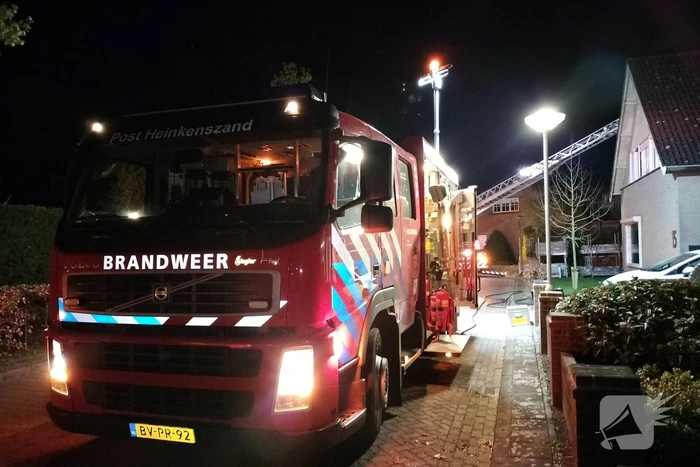 Schoorsteen geveegd na brand