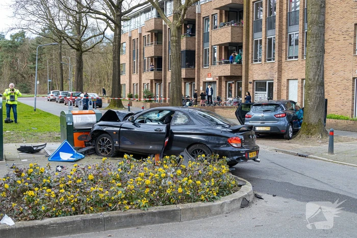 Twee gewonden bij ernstig ongeval op kruising