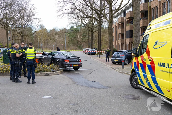 Twee gewonden bij ernstig ongeval op kruising
