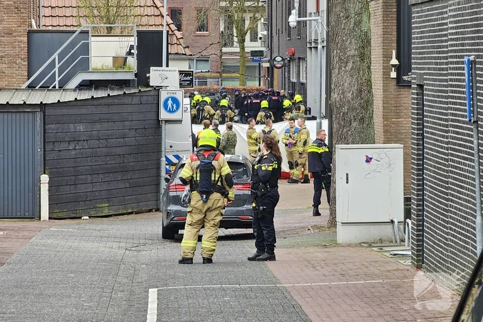 Arrestatieteam bij ernstig incident in centrum, ruim 150 woningen ontruimd