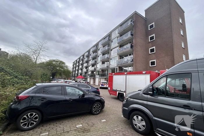 Onderzoek bij flat na incident