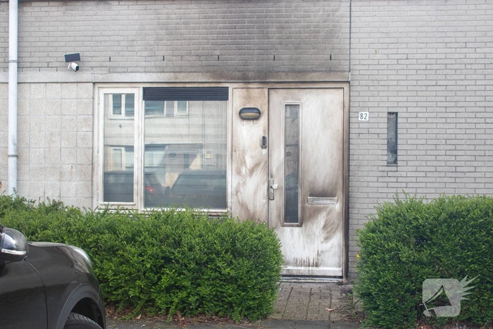 Woning beschadigd door explosie, kinderen in woning aanwezig