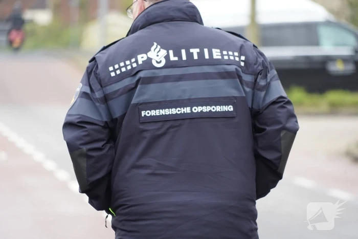 Vrachtwagen met wasmachines uitgebrand