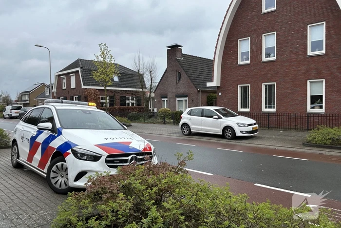 Fietser en auto in botsing op kruising