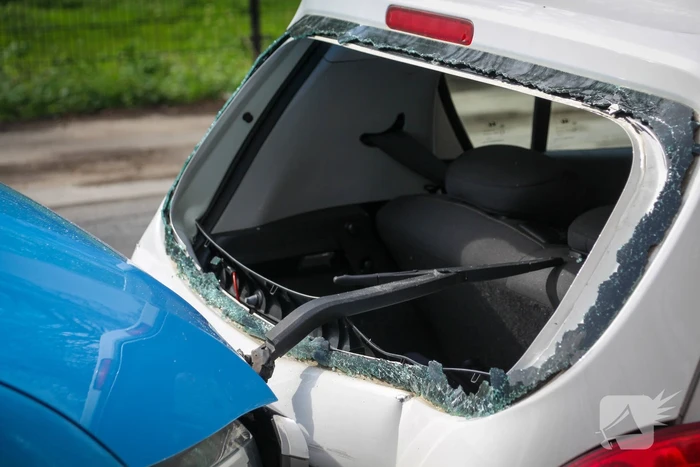 Verkeerschaos door kop-staartbotsing