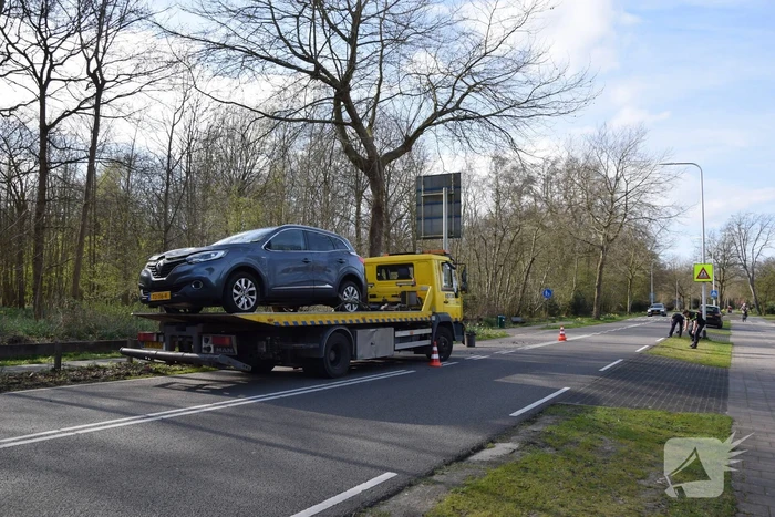 Flinke aanrijding tussen drie auto's