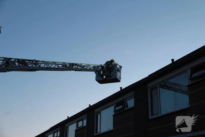 Brandweer controleert zonnepanelen op mogelijke brand