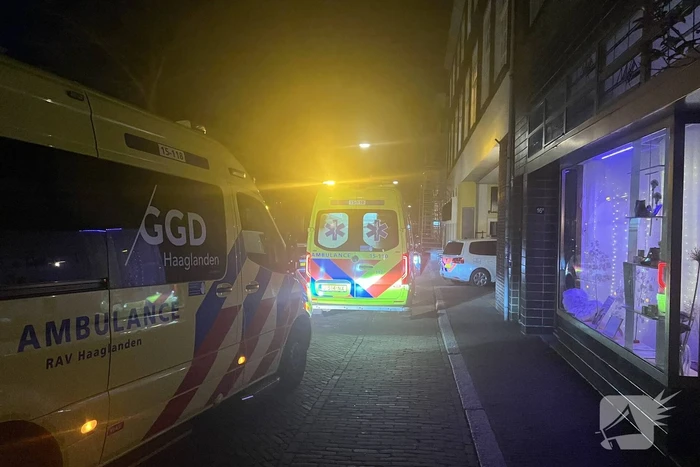 Man overleden bij geweldsincident in woning, vrouw aangehouden