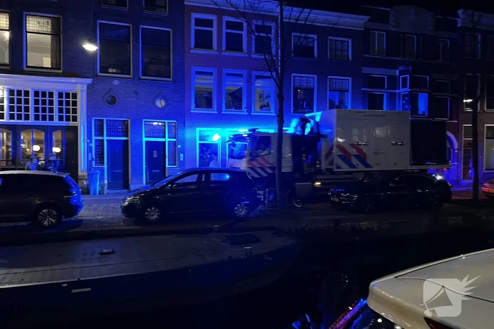 Man overleden bij geweldsincident in woning, vrouw aangehouden