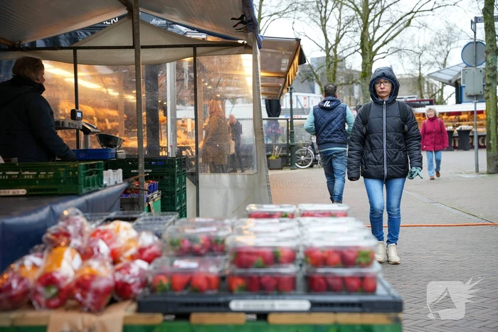 Weekmarkt verplaatst om meer parkeerplaatsen te creëren
