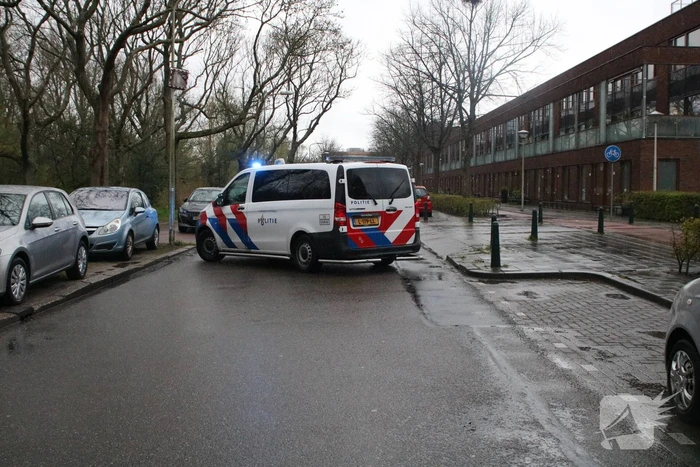 Auto belandt op zijn kop bij eenzijdig ongeluk