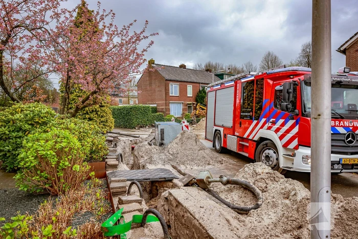 Gasleiding geraakt bij graafwerkzaamheden