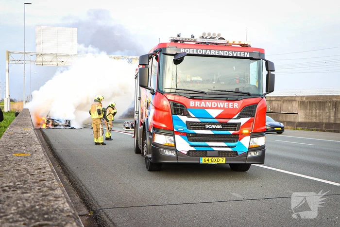 Auto brand volledig af, a4 grotendeels afgesloten