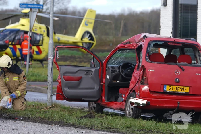 Twee gewonden waarvan een ernstig bij ongeval tussen Qliner en auto